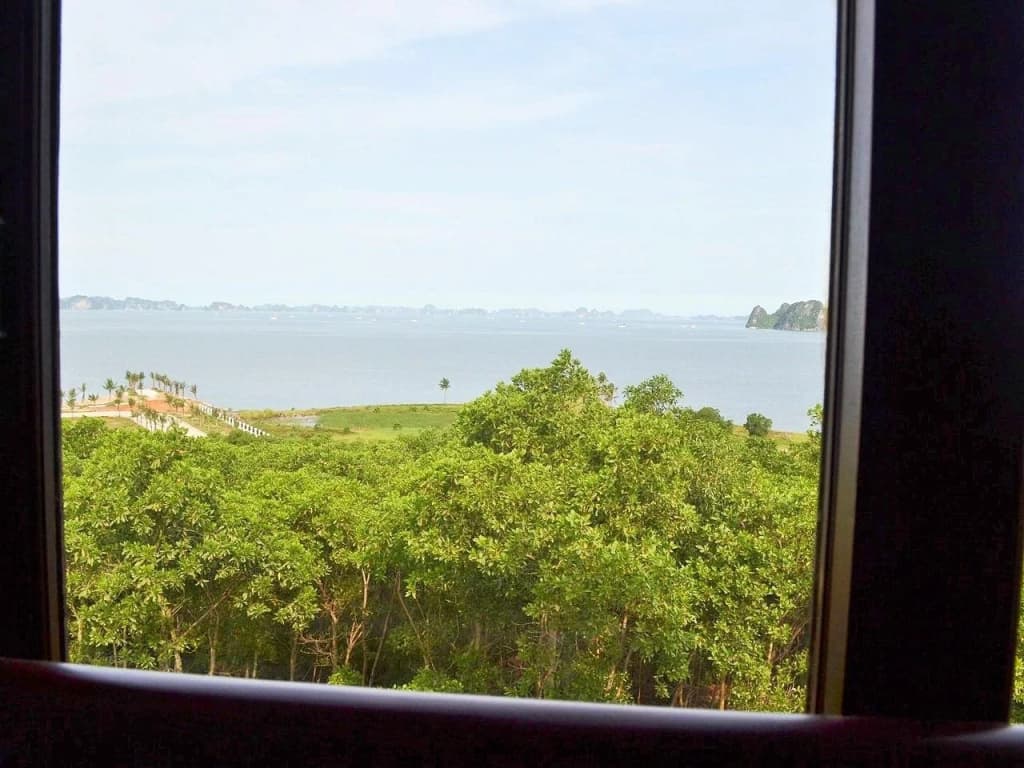 Hoa Binh Ha Long Hotel - photo 7