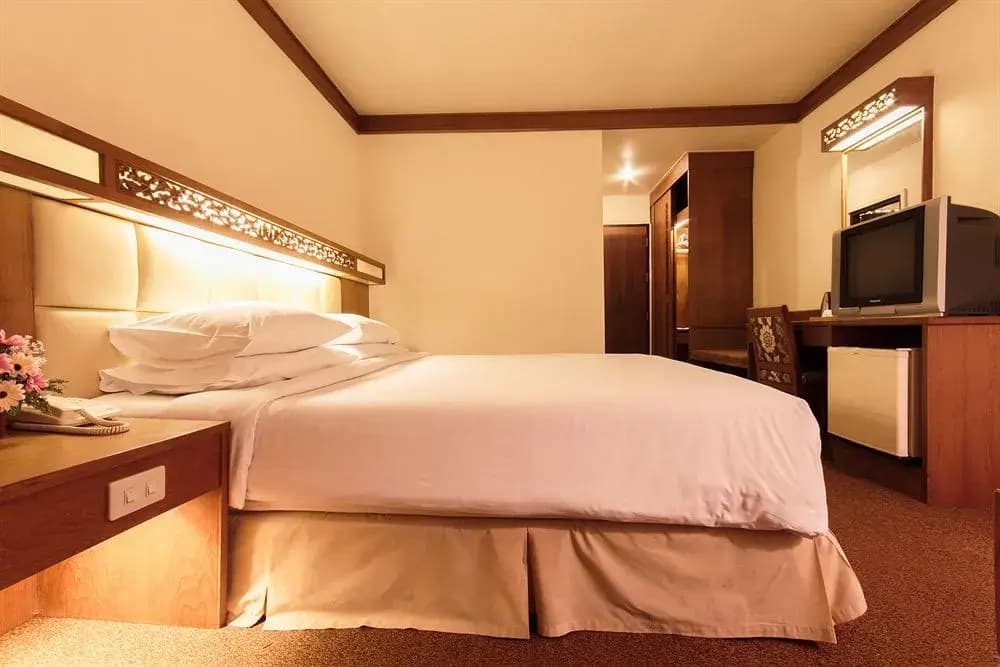 Bangkok Sahara Hotel - photo 6