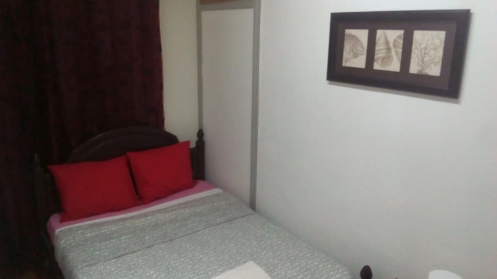 Midtown Guest House - photo 16