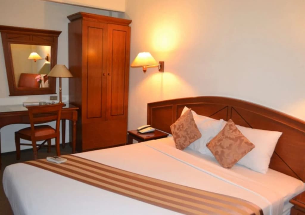 Mega Matra Hotel - photo 6