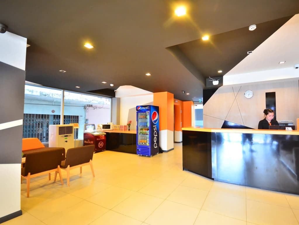 H2 Hotel - photo 11