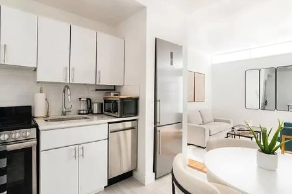 444-2e Modern 2BR Hell s Kitchen - photo 14