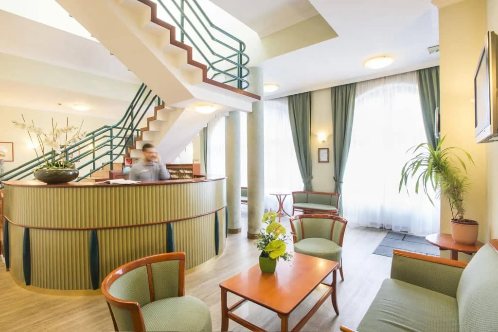Baross City Apartments - photo 2