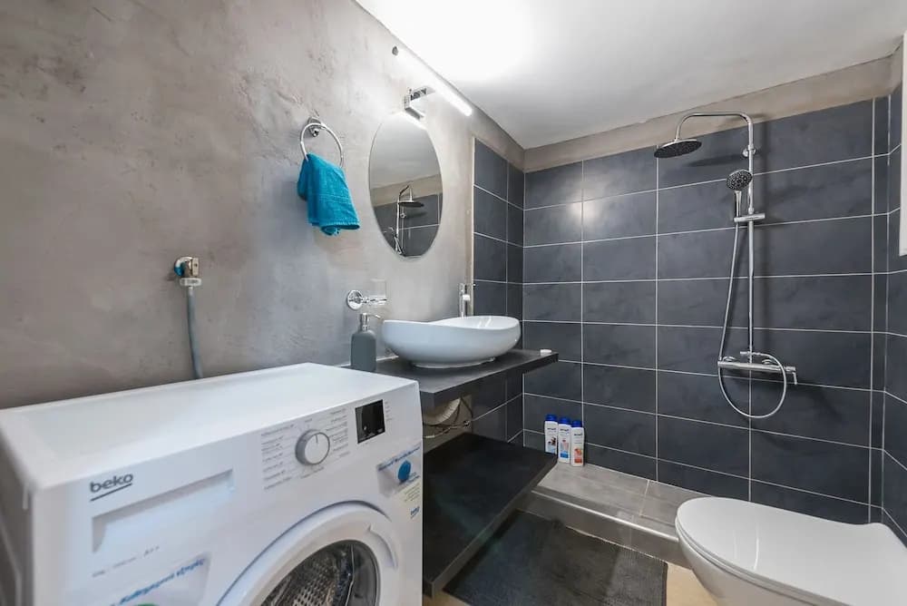 Victoria Black Pearl Apartments - photo 8