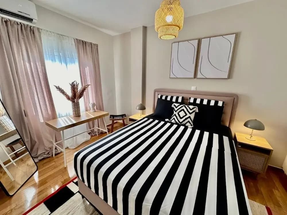 O&O GROUP -Classy Urban Haven Near Psyri - photo 2