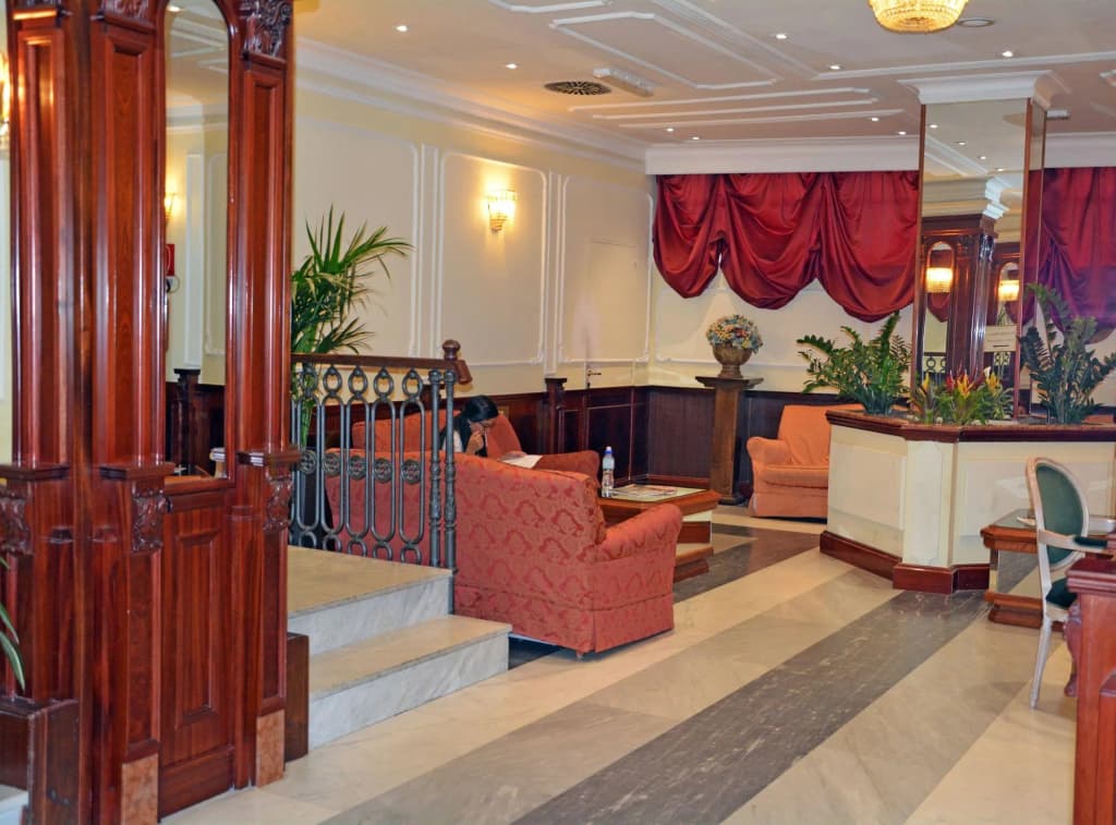 Hotel Regent - photo 2