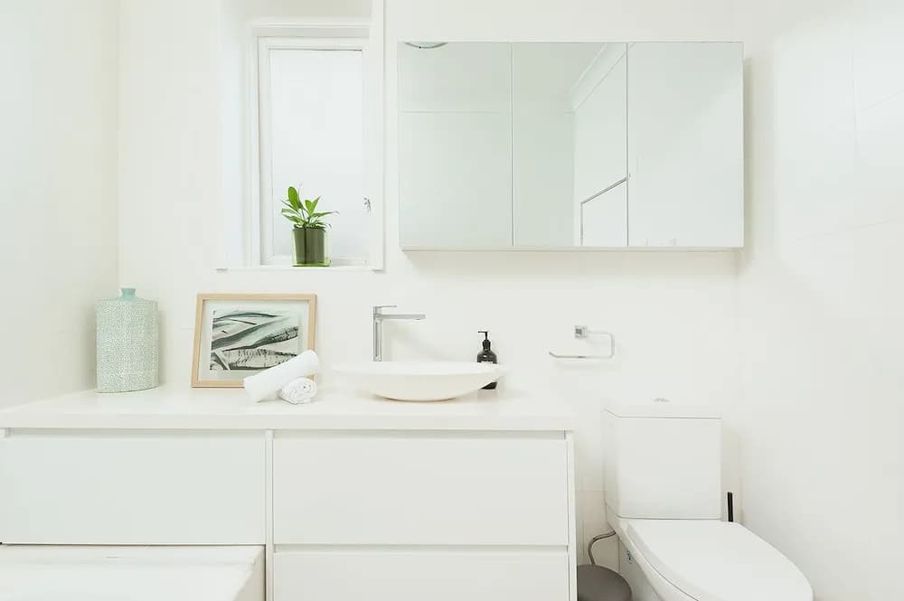 Waterfront Garden Apartment - photo 7