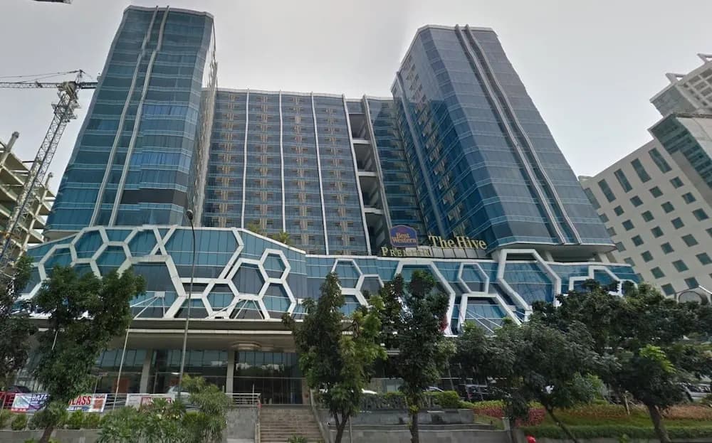 Nice Living Studio At 8Th Floor Tamansari The Hive Apartment - main photo