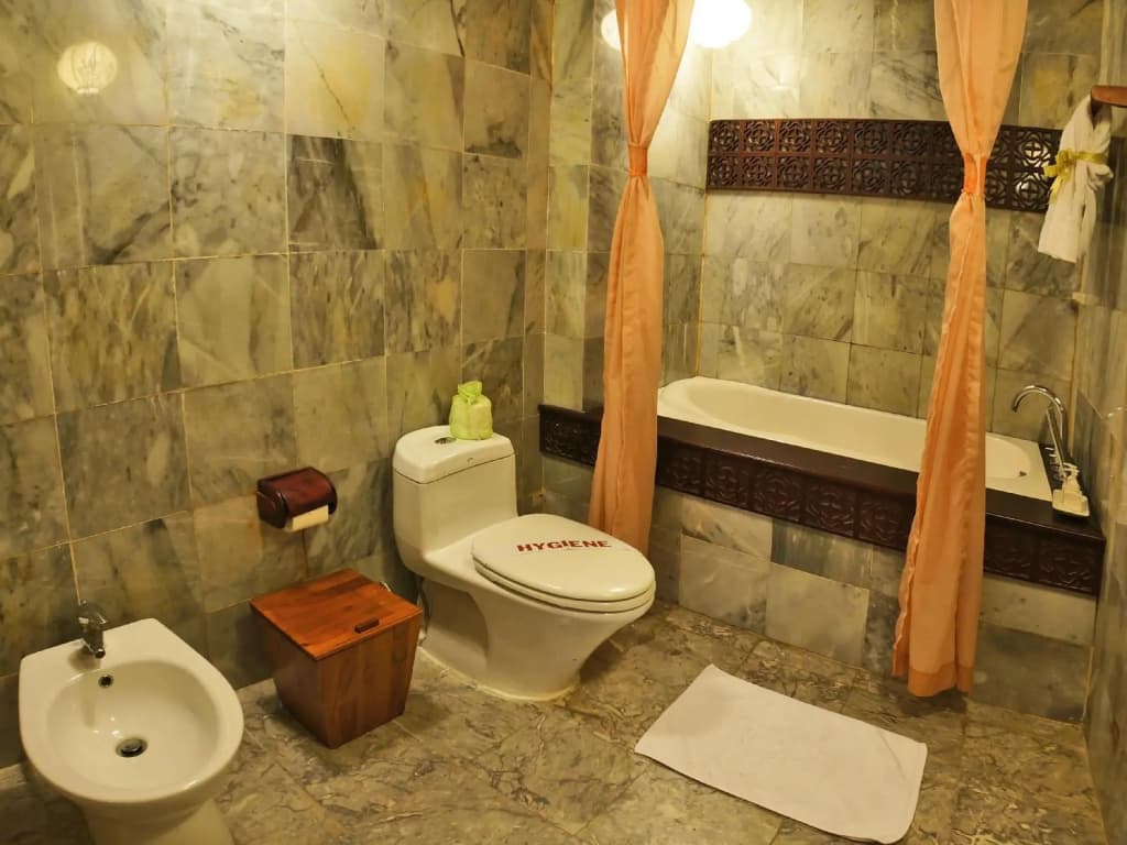 Vinh Hung Heritage Hotel - photo 32