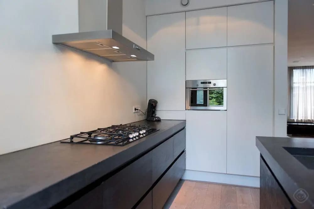Lionel Apartments - photo 15