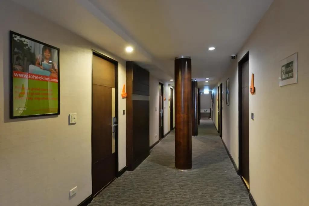 Arawana Express Phromphong Hotel - photo 14