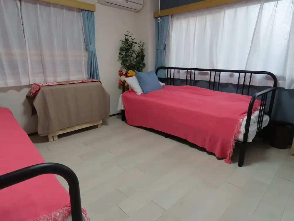 Roland’s House 302 - photo 2