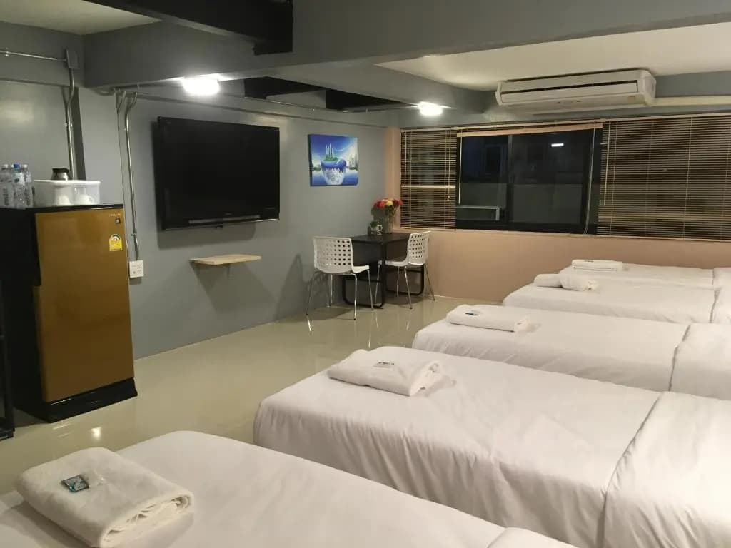Icon Hostel - photo 4