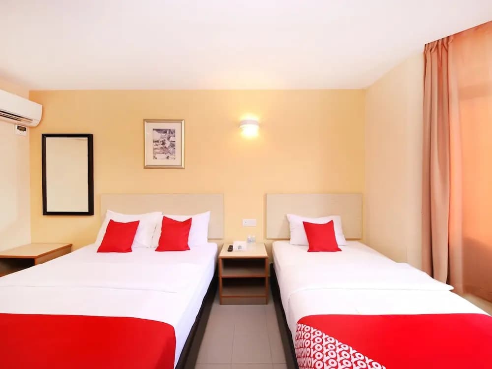 Super OYO 635 Seven Days Hotel - photo 4