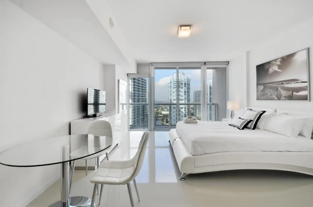 Stunning Studio in Brickell by Sonder - photo 1