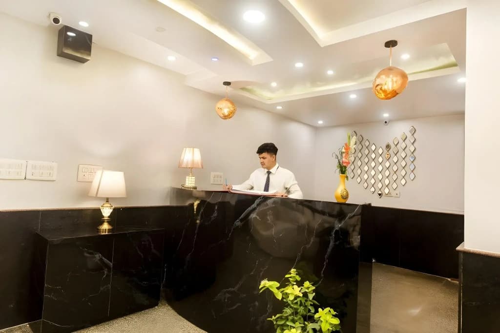 ADB Rooms Hotel Noratan Palace - photo 16