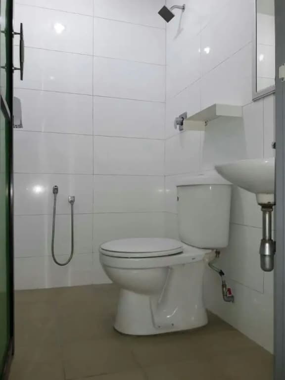 Green Hotel - photo 10