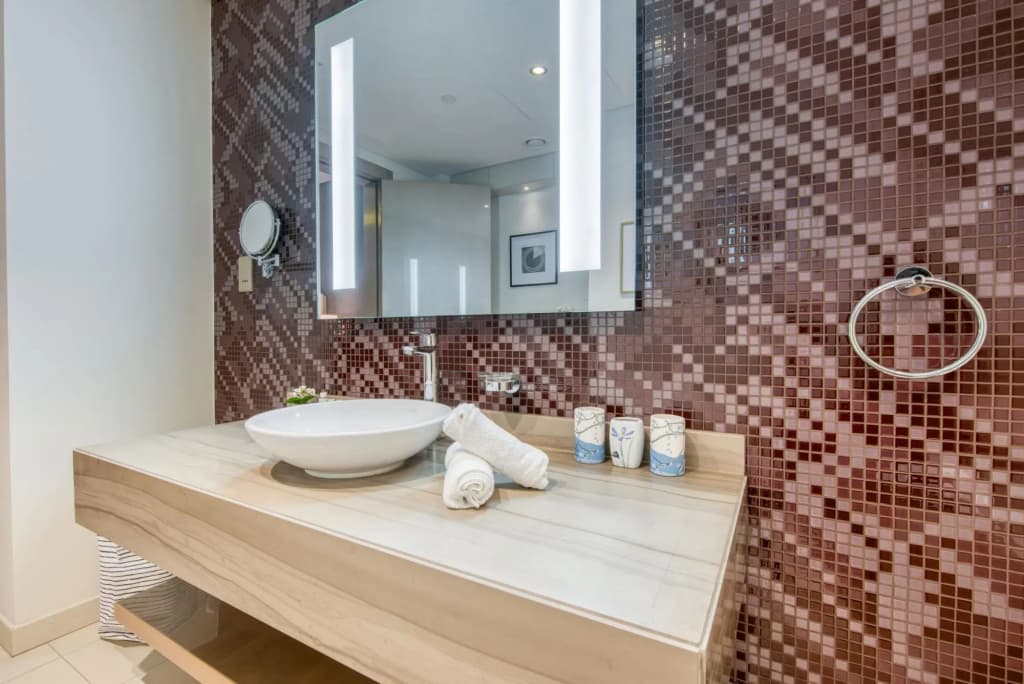 Cool Dubai Apt Next Burj Khalifa Design District - photo 9