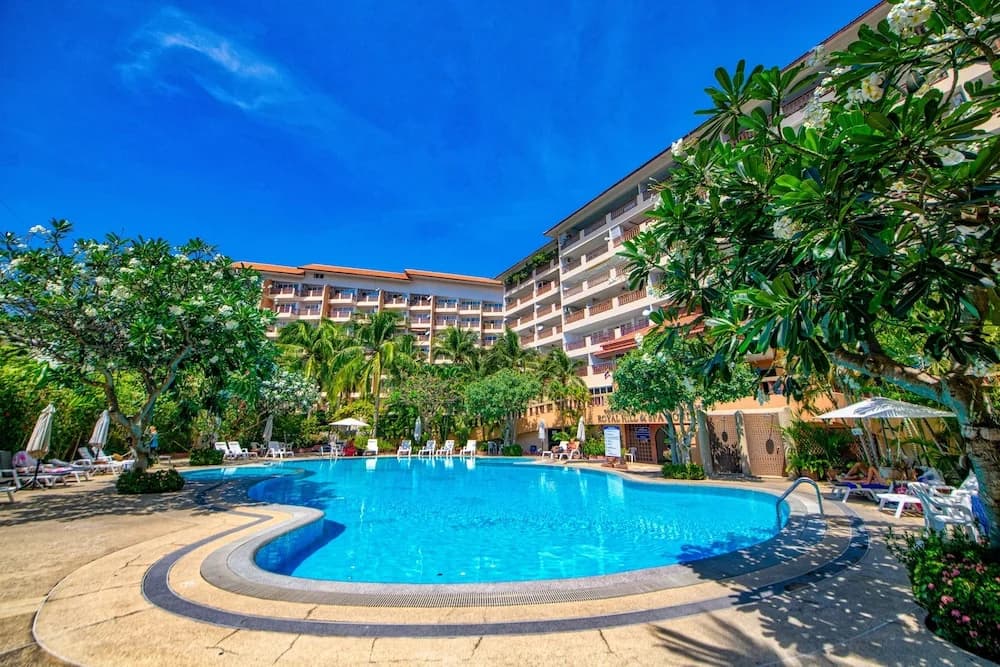 Royal Hill Resort Condotel - photo 15