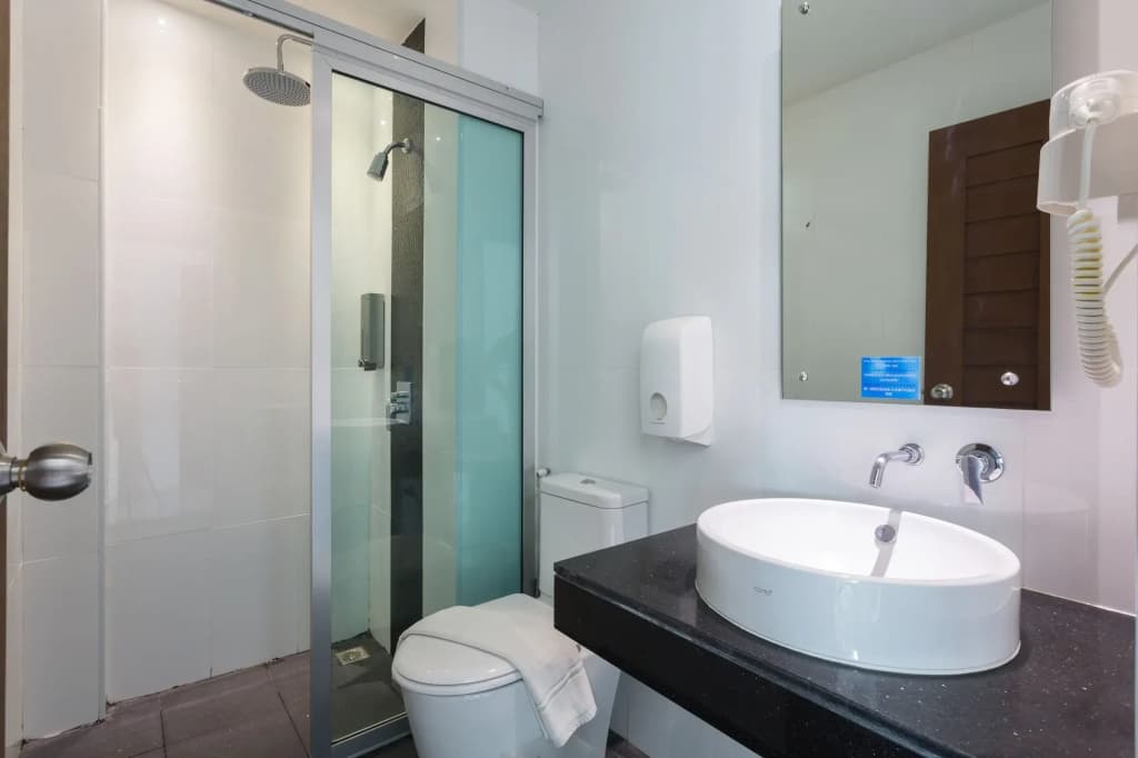 Riverside Hotel - photo 8