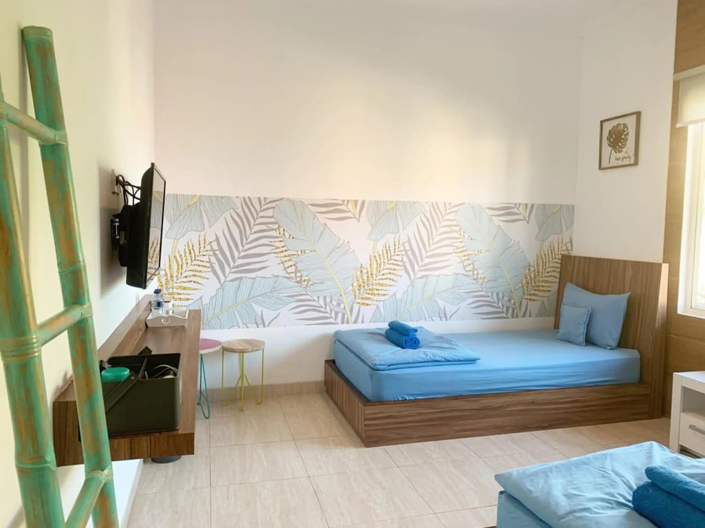 Beach Hut Hostel - photo 2