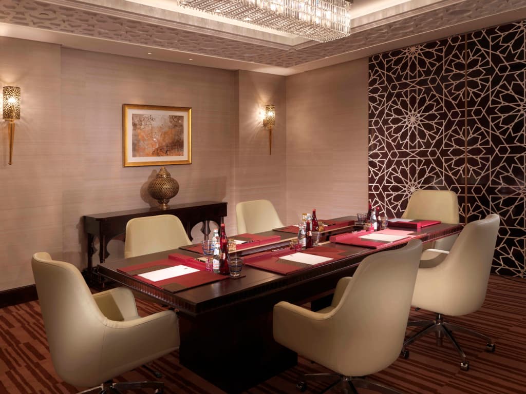 Bab Al Qasr Hotel - photo 28