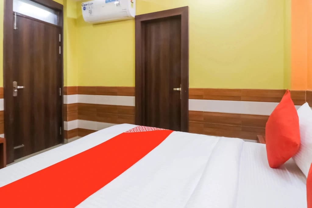 Hotel Mayur Plaza - photo 5