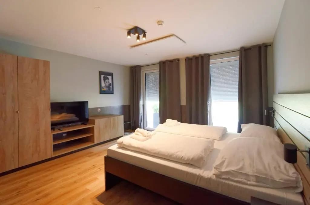 MH Apartments - photo 5