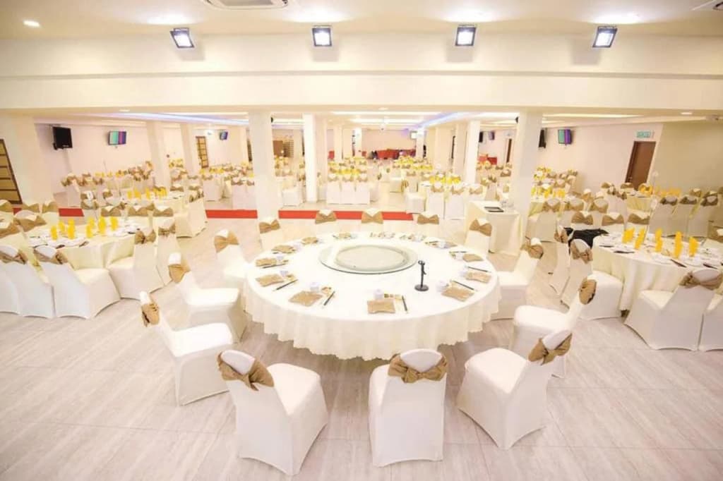 Angsoka Hotel - photo 14