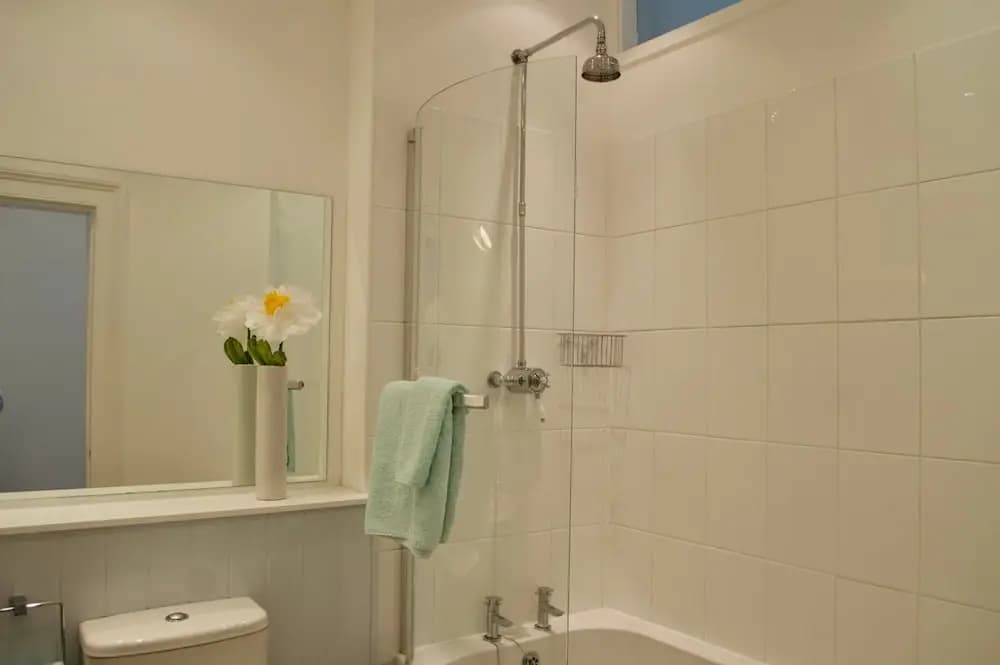 Central Edinburgh 1 Bedroom Apartment - photo 8
