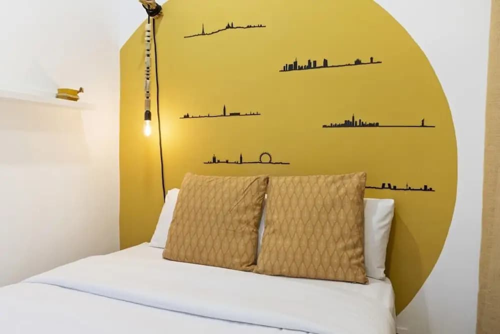 Space-saving Designer Apartment With One Bedroom in Chamberí, Madrid - photo 2