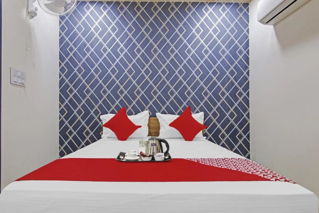 OYO Flagship 70389 Sr Residency - photo 4