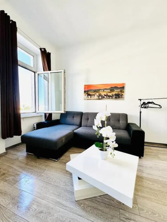 Cozy Studio Apartment Near FAC Platz - photo 2