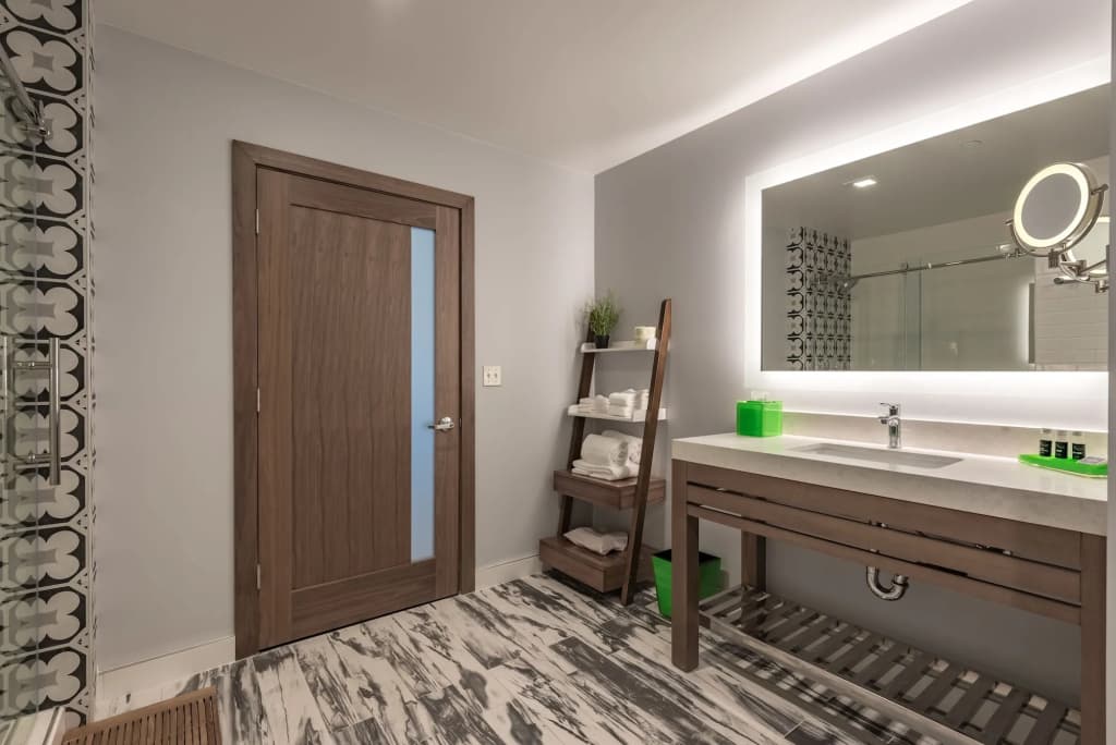Lexen Hotel North Hollywood - photo 16