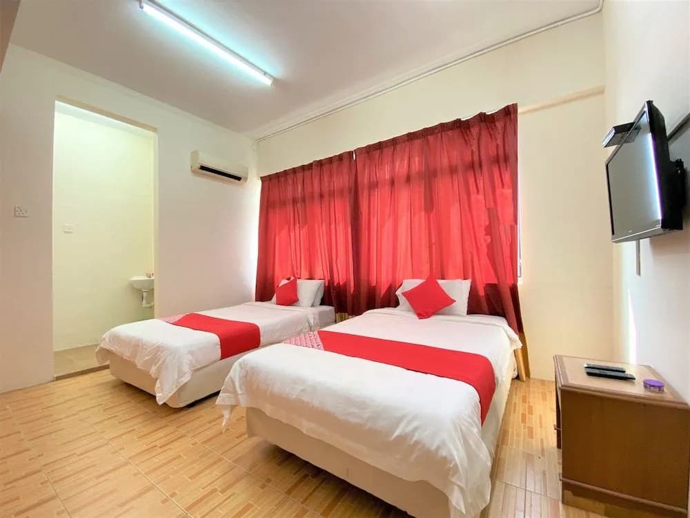 B Hotel - photo 7