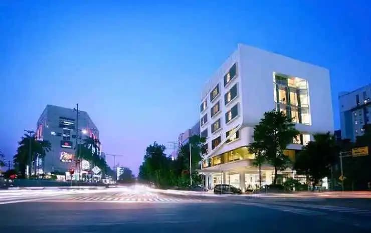 MaxOneHotels Premier Melawai - photo 12