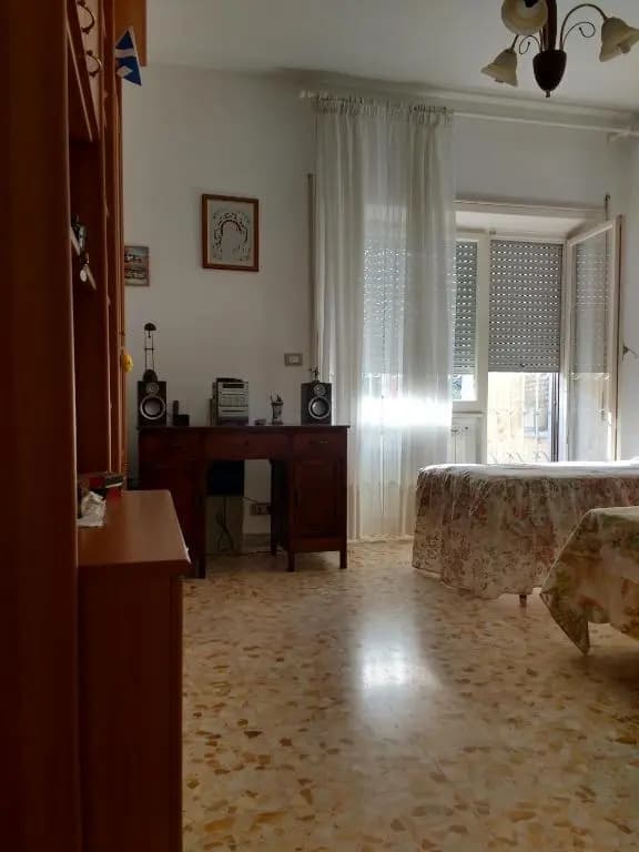 Adrian House - photo 6