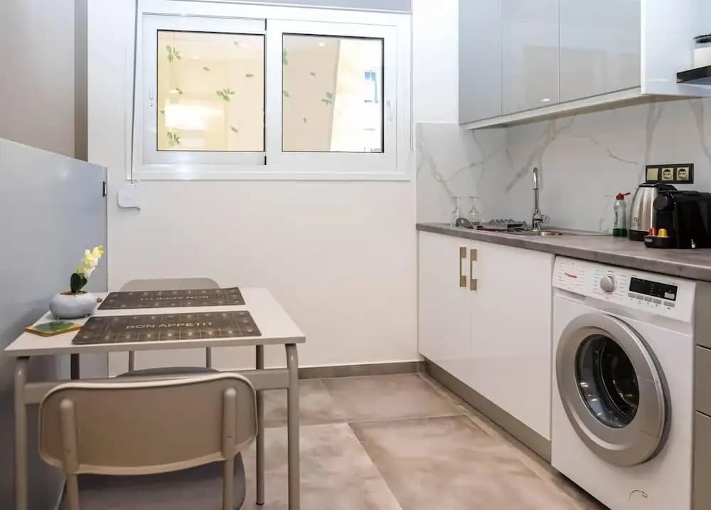 lk Apartments b - Athens City - photo 12