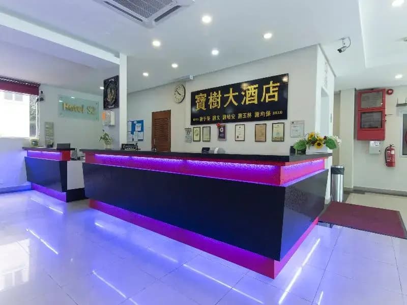 OYO 542 S2 Hotel - photo 2
