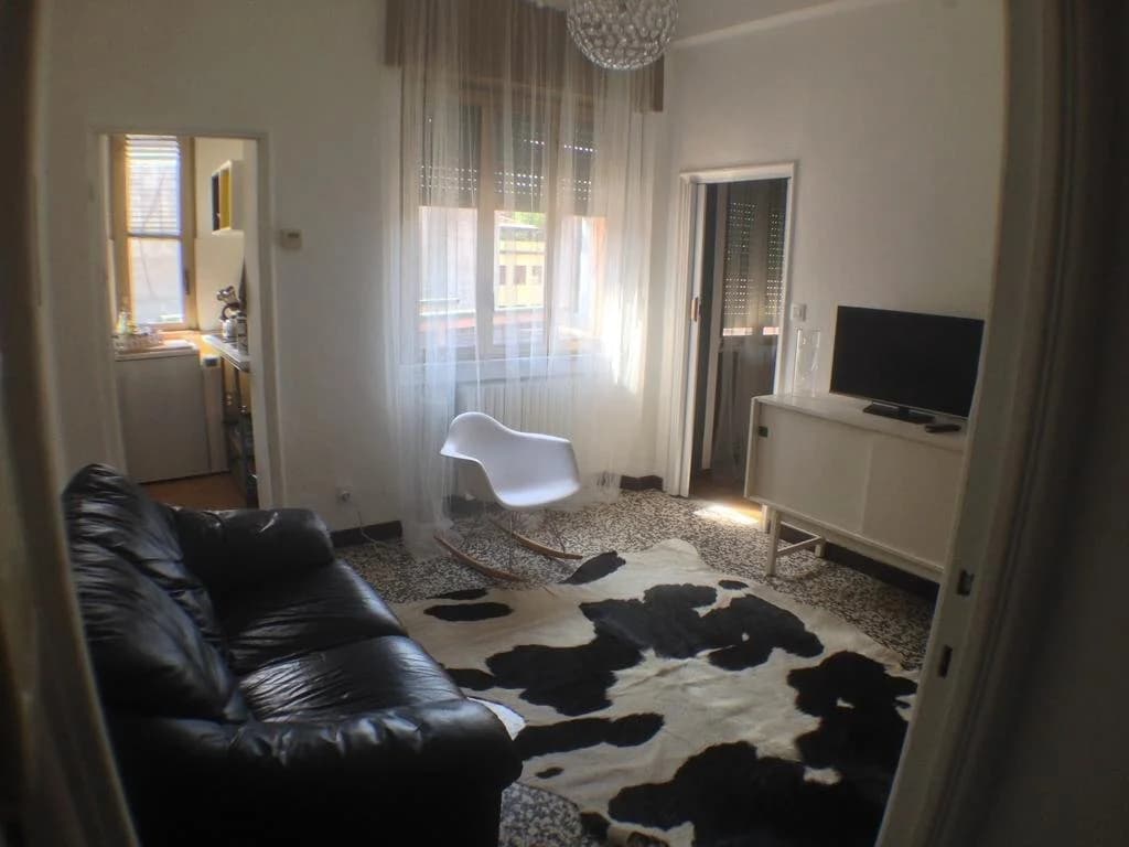 Jan House - photo 3