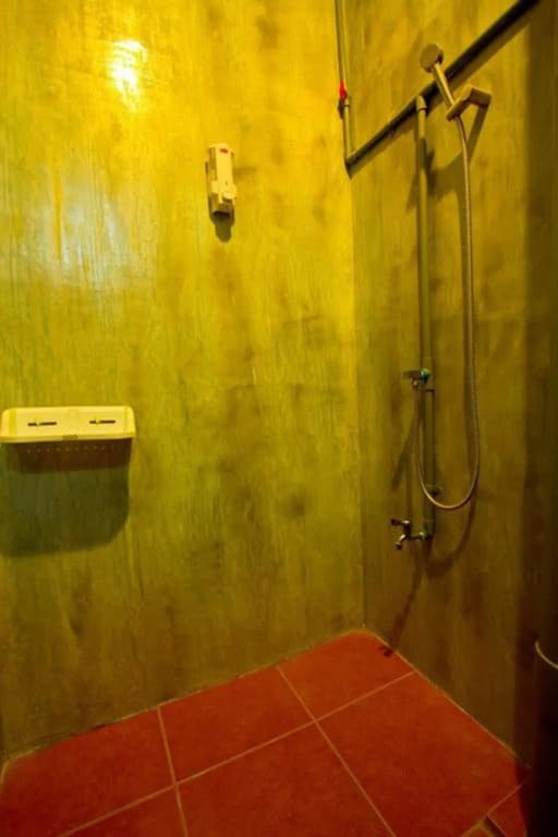 Baan Nampetch Hostel - photo 10