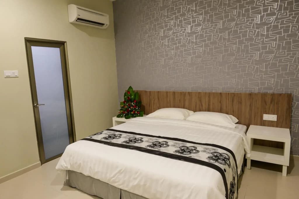 De Champs Hotel - photo 3