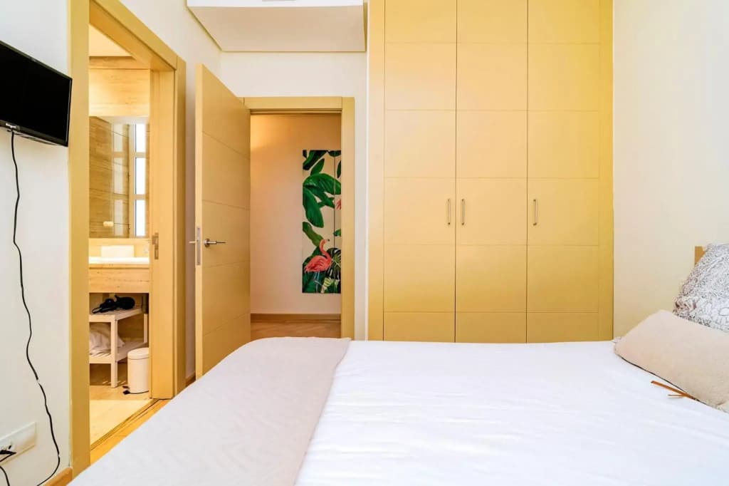 Velazquez Suites - photo 28