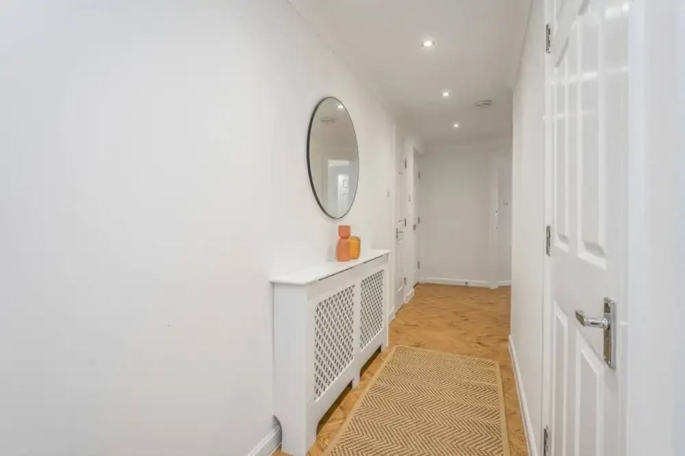 Luxury 2bed 2bath-ground Floor-free Parking - photo 12