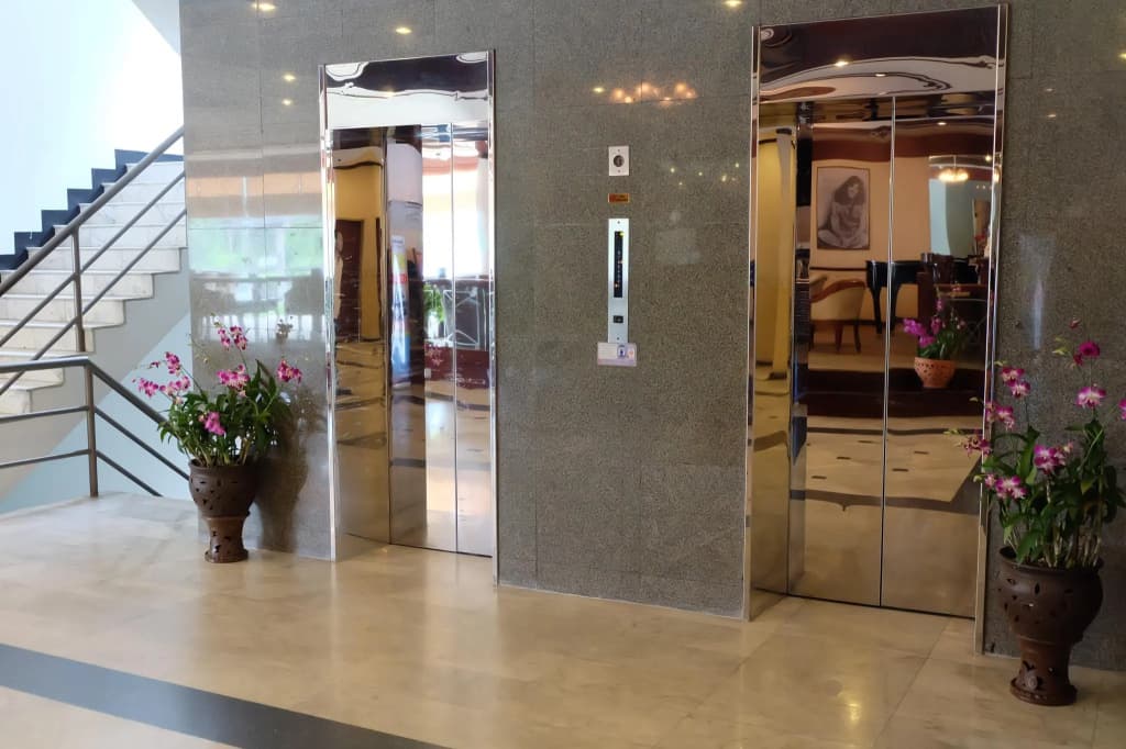 Tarin Hotel - photo 12