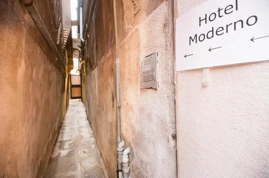 Hotel Moderno - photo 15