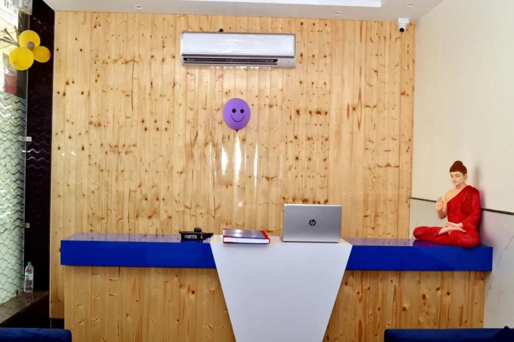 OYO 80949 Hotel Glace - photo 8