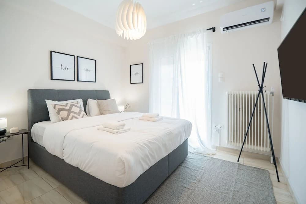 Modern Apartment with Acropolis view - photo 1