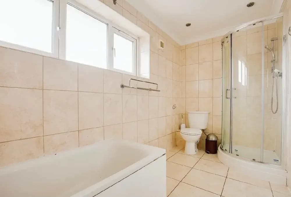 3-bed Apt-15 Mins to Heathrow-pet-friendly-parking - photo 7