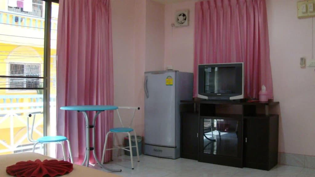 Candy House - photo 5